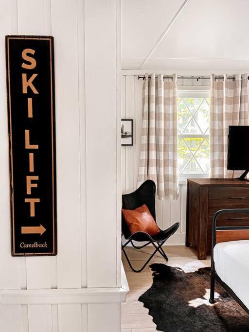 Stylish And Cozy Cabin, Walking Distance To Big Bass Lake Gouldsboro Eksteriør billede