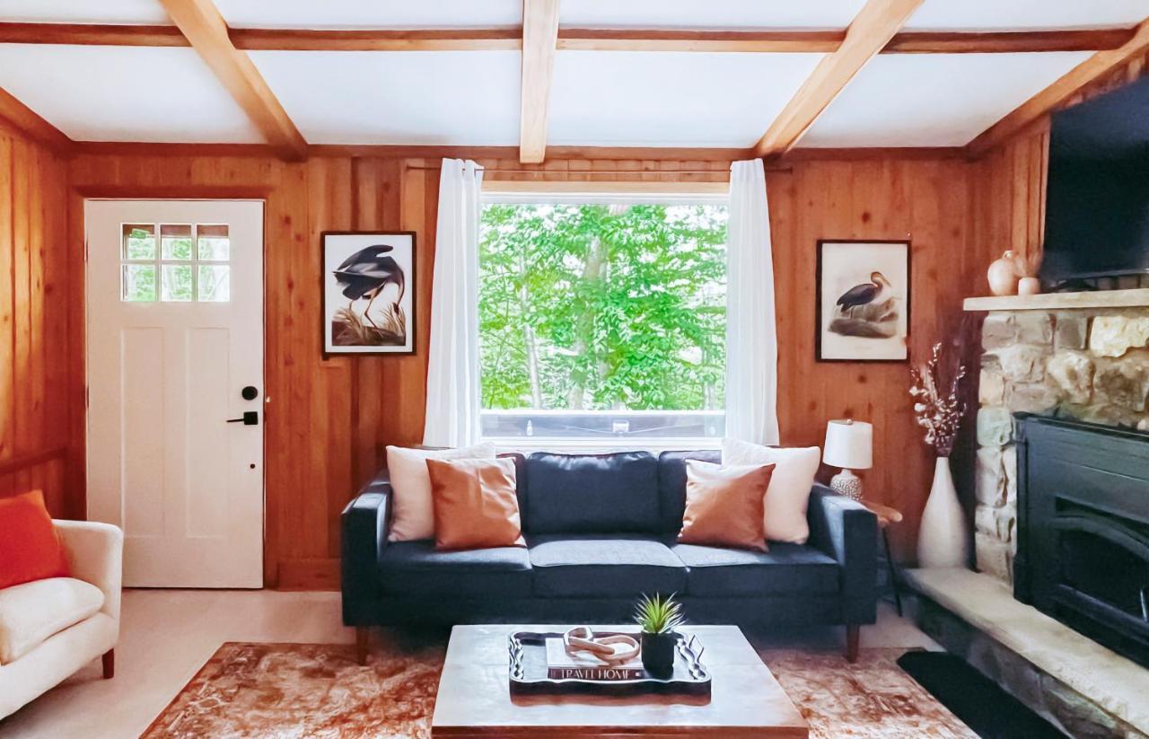 Stylish And Cozy Cabin, Walking Distance To Big Bass Lake Gouldsboro Eksteriør billede