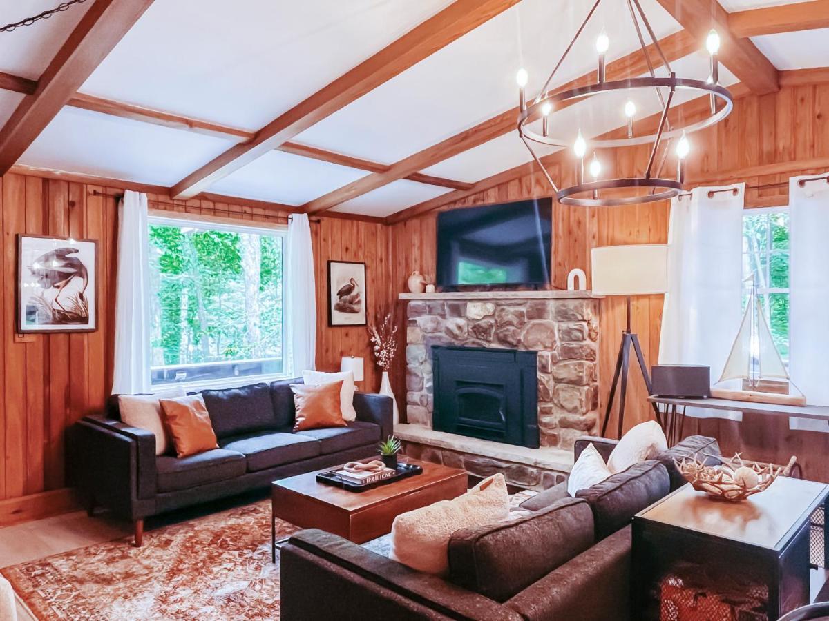 Stylish And Cozy Cabin, Walking Distance To Big Bass Lake Gouldsboro Eksteriør billede